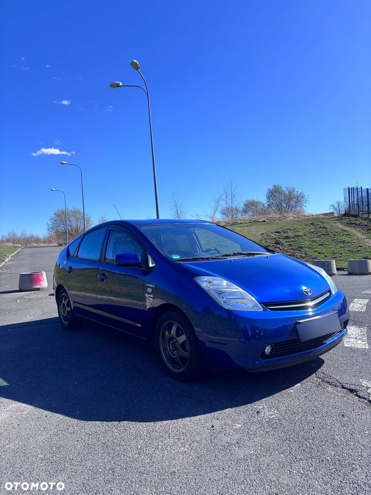 Toyota Prius 1.5 VVT-i Sol (nav) - 2