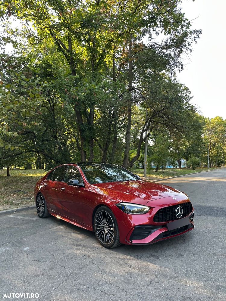 Mercedes-Benz C - 12
