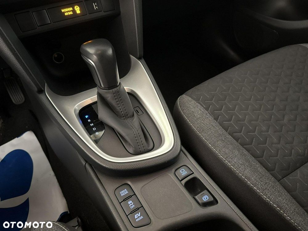 Toyota Yaris Cross - 16