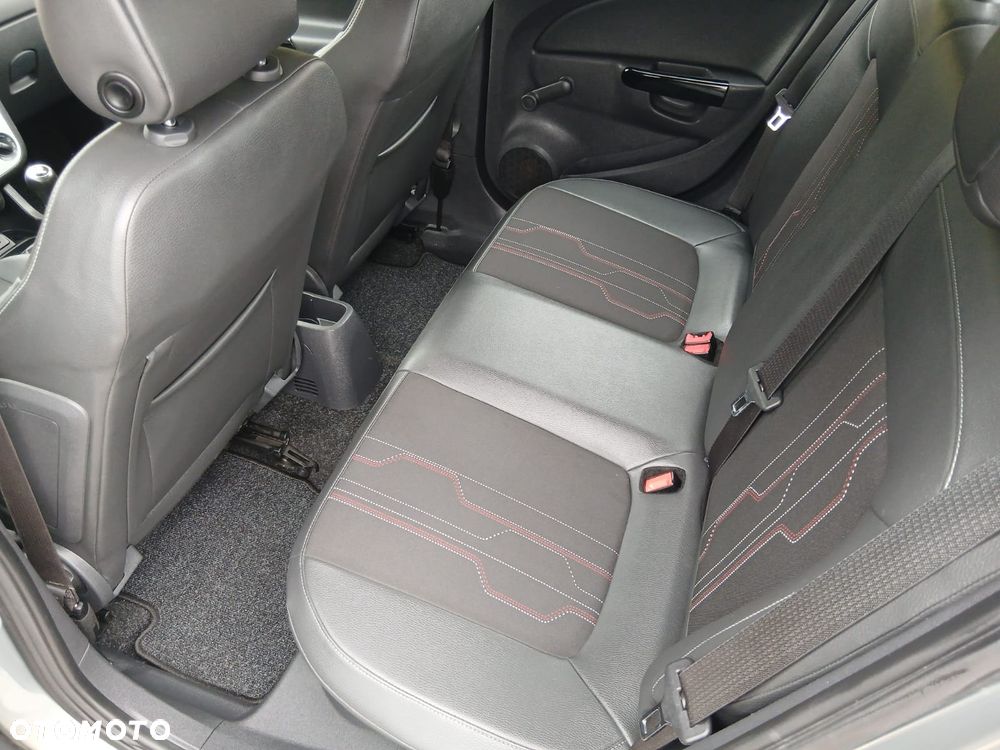 Opel Corsa 1.2 16V Enjoy - 32