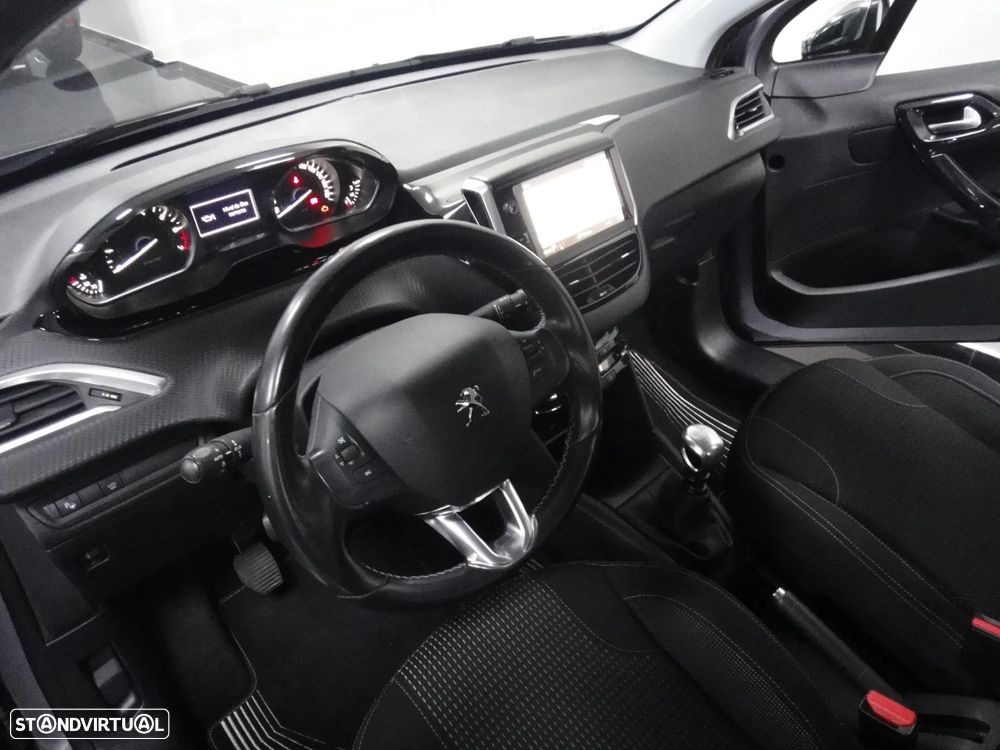 Peugeot 208 PureTech 110 Stop & Start Tech Edition - 10
