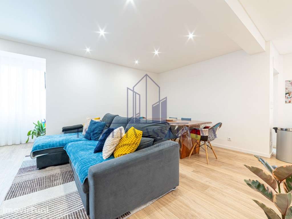 Apartamento T3 remodelado, com vista desafogada - Grande imagem: 3/35