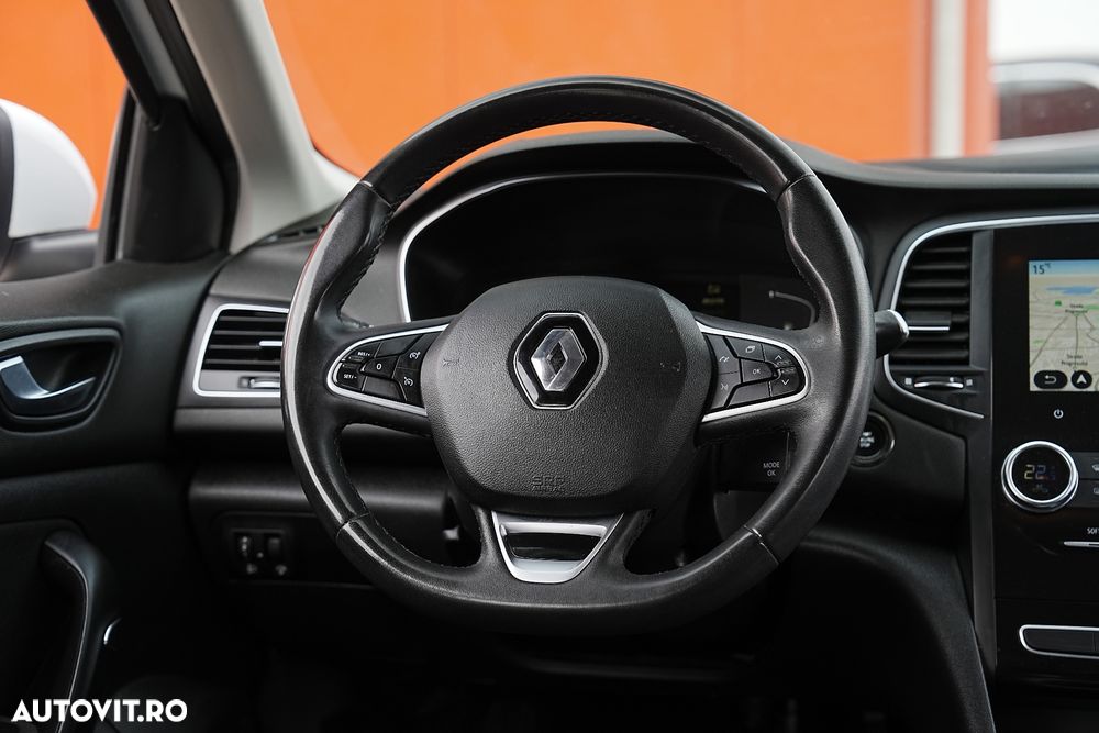 Renault Megane TCe 140 GPF EDC Equilibre - 18