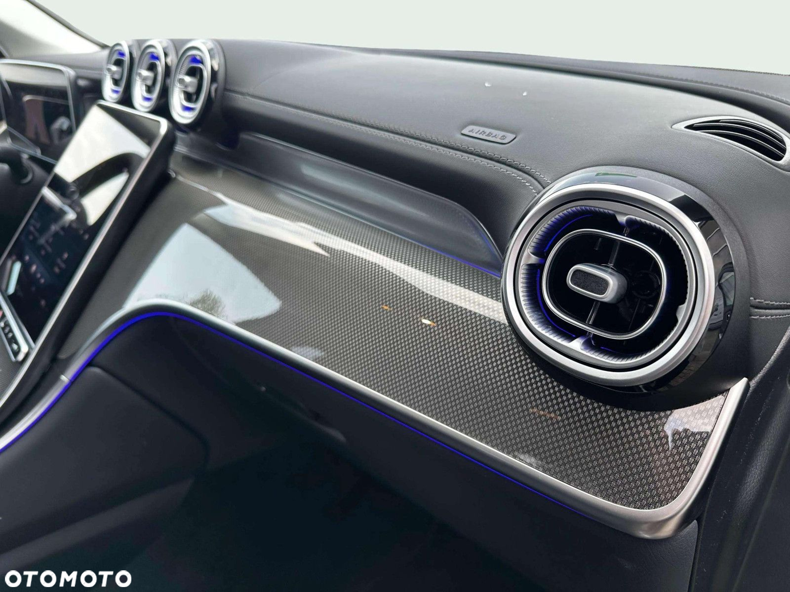 Mercedes-Benz GLC - 23