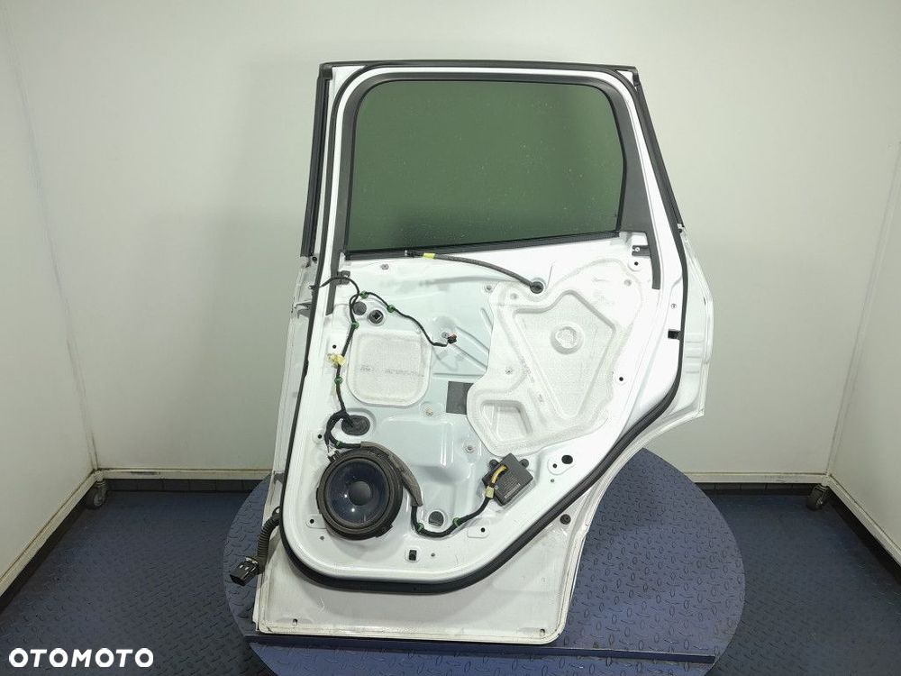 FORD KUGA MK2 DRZWI TYŁ TYLNE PRAWE F7 - 8