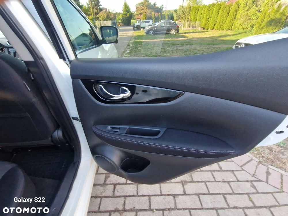 Nissan Qashqai 1.5 dCi N-Connecta - 18