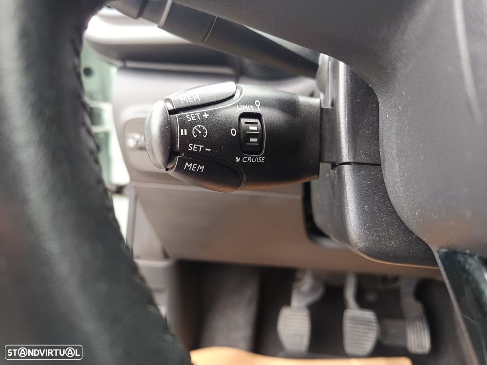 Citroën C3 1.2 PureTech Shine - 17