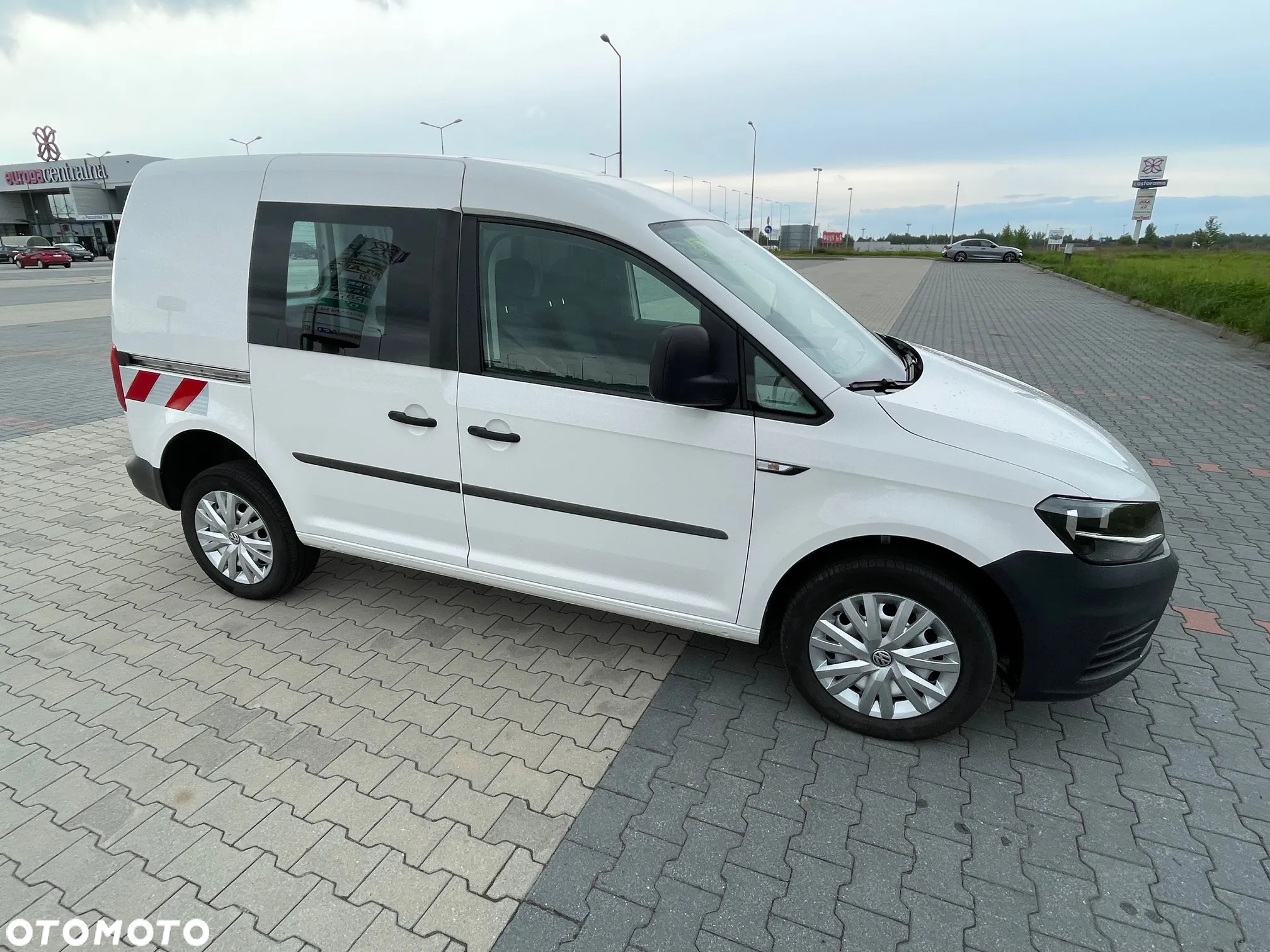 Volkswagen Caddy - 9