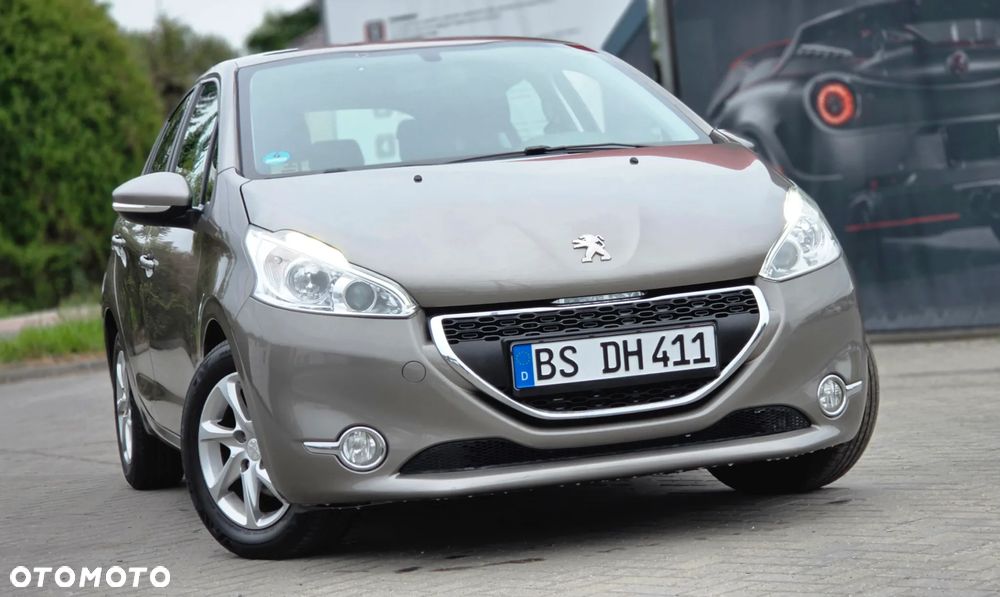 Peugeot 208 - 2