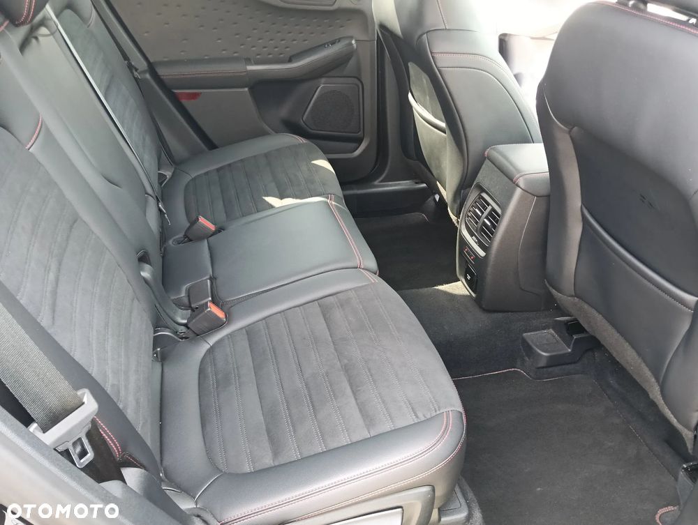 Ford Kuga 1.5 EcoBoost FWD ST-Line - 18