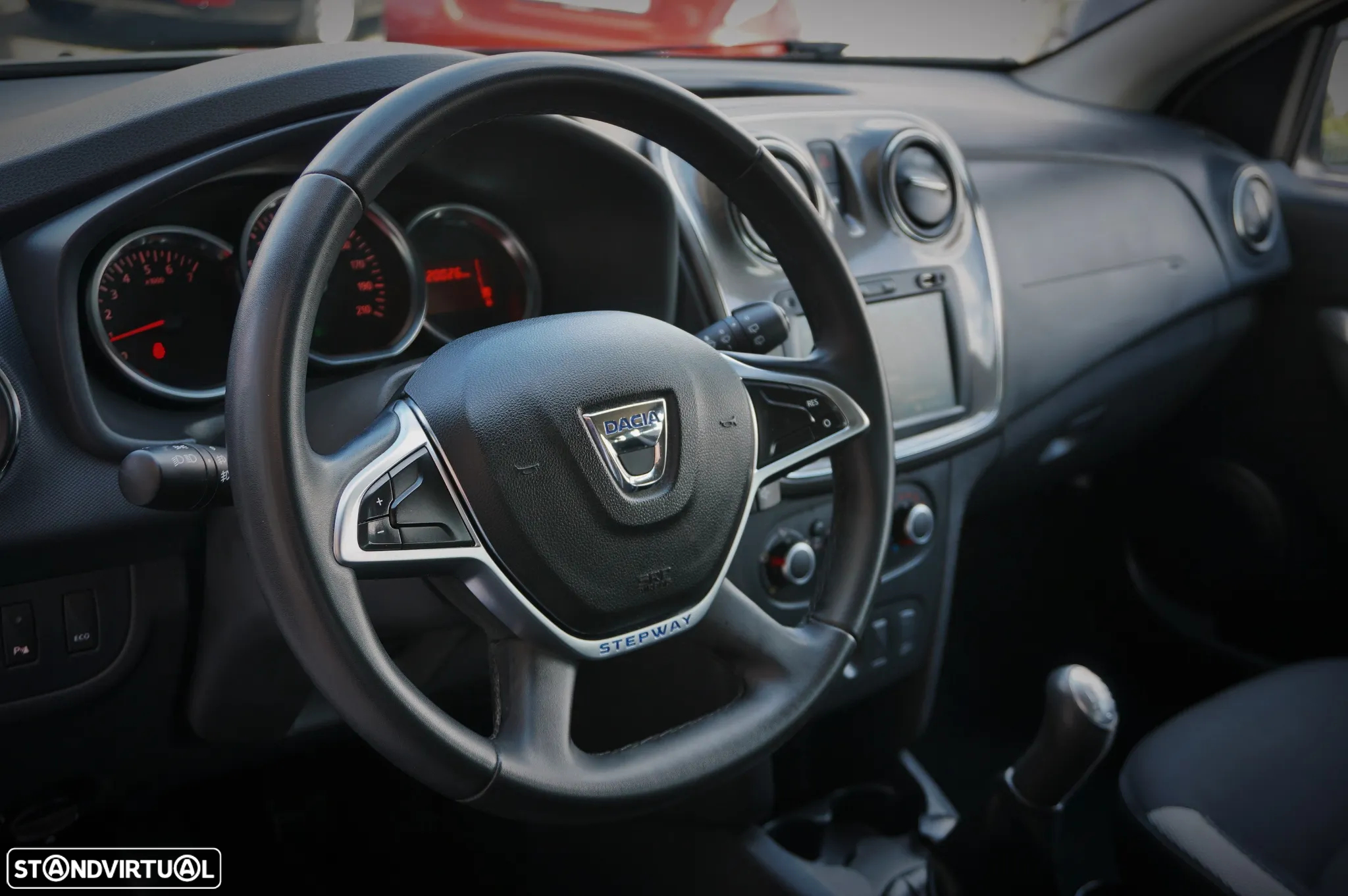 Dacia Logan MCV 0.9 TCe Stepway - 9