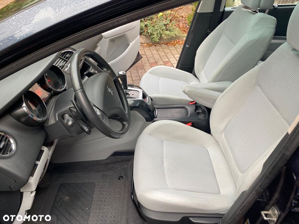 Peugeot 5008 - 4