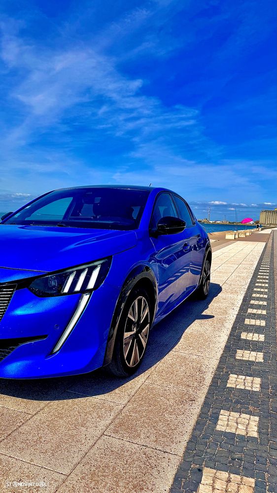 Peugeot 208 1.2 PureTech GT Line - 3