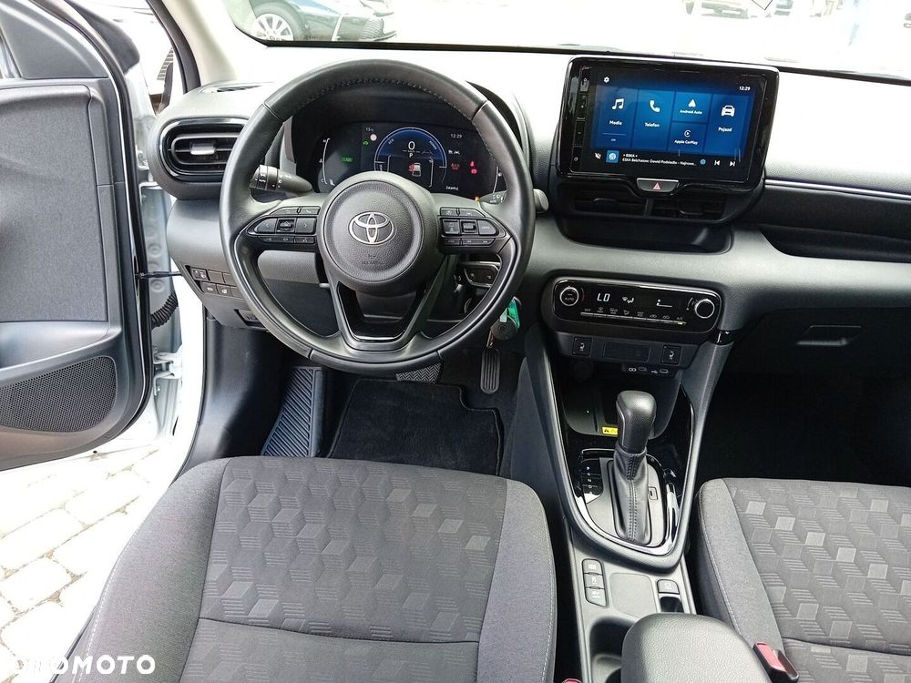 Toyota Yaris Hybrid 1.5 Style - 13