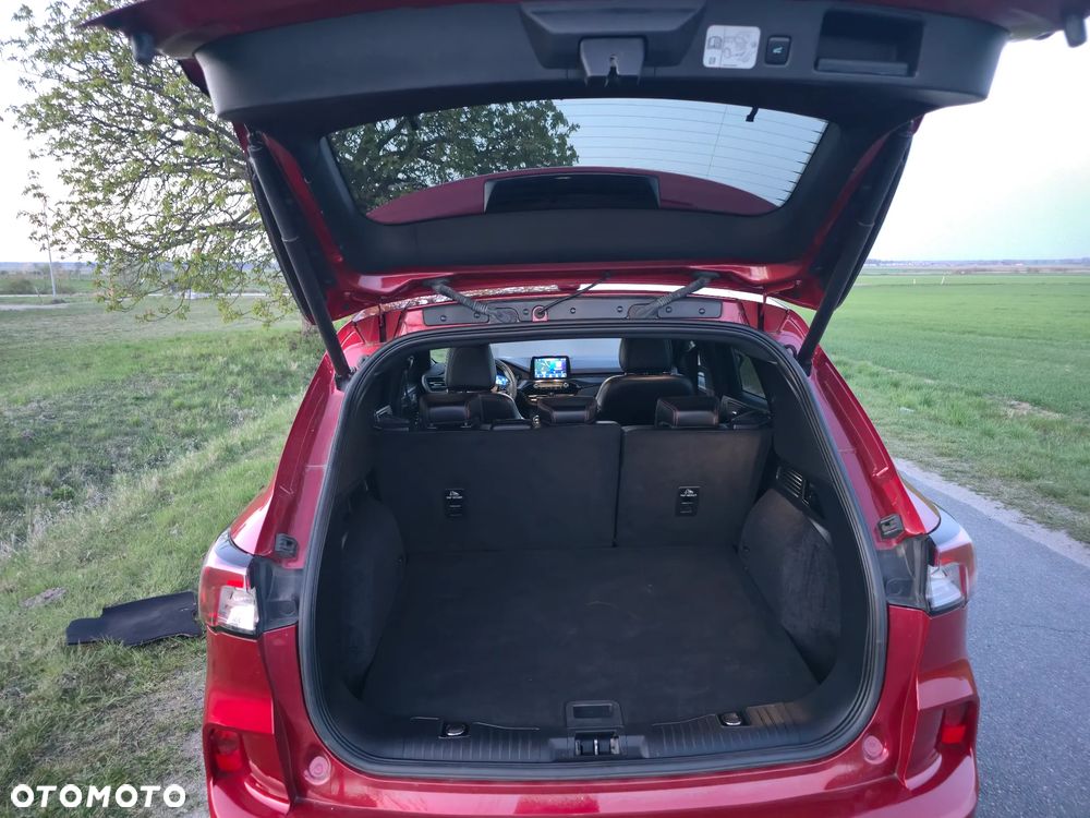 Ford Kuga 2.5 Duratec PHEV ST-LINE - 36