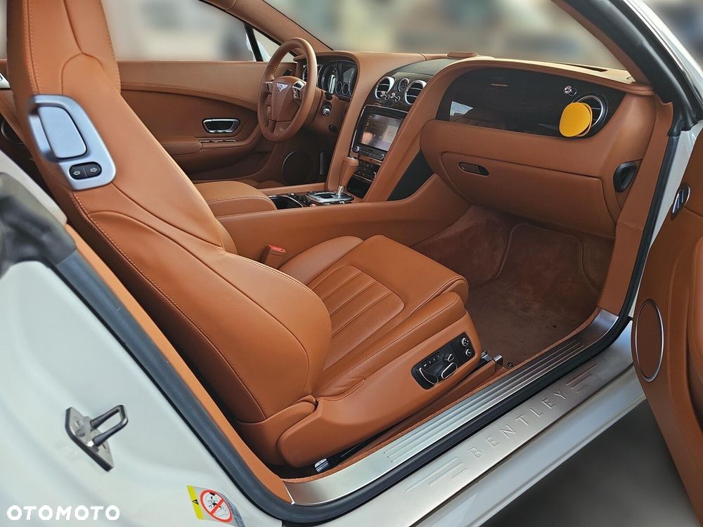 Bentley Continental GT - 16
