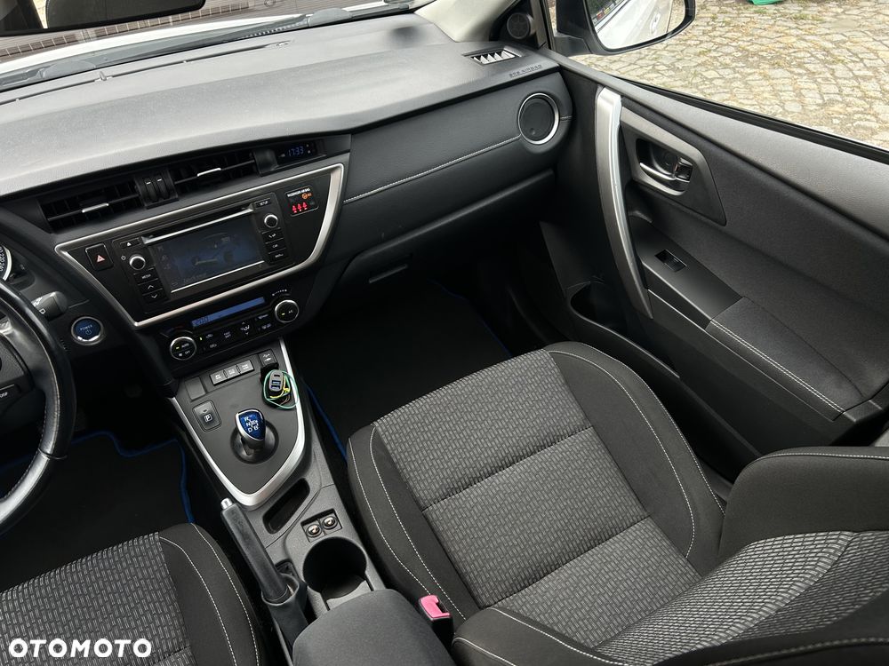Toyota Auris - 13