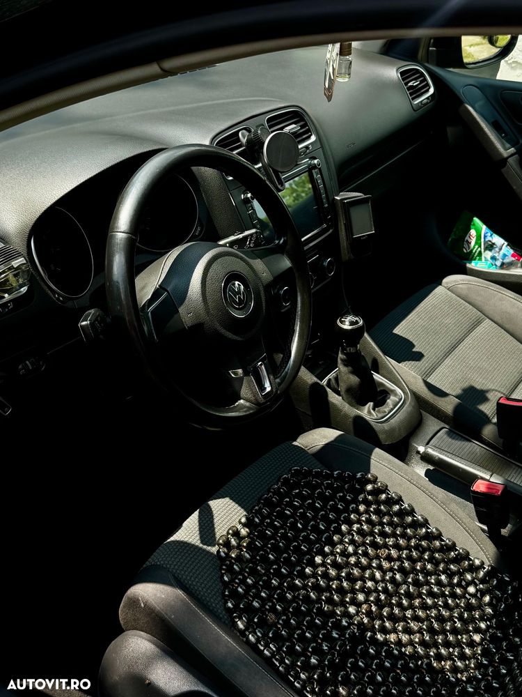 VOLKSWAGEN Golf 2010 — imagine 6