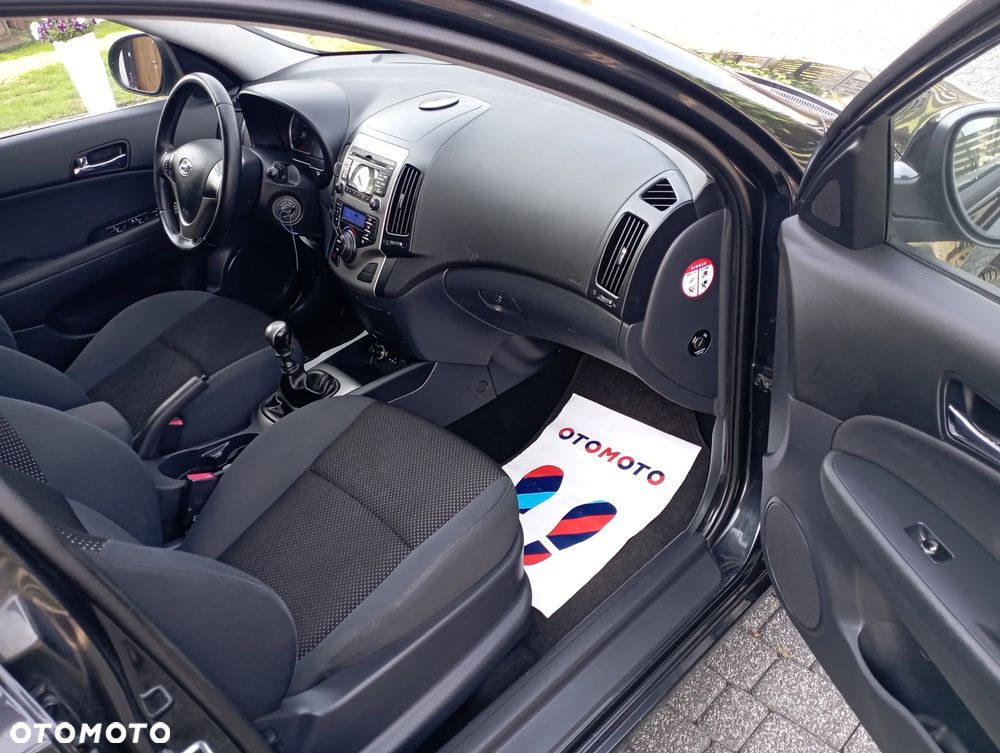 Hyundai i30 1.6 blue Comfort - 16