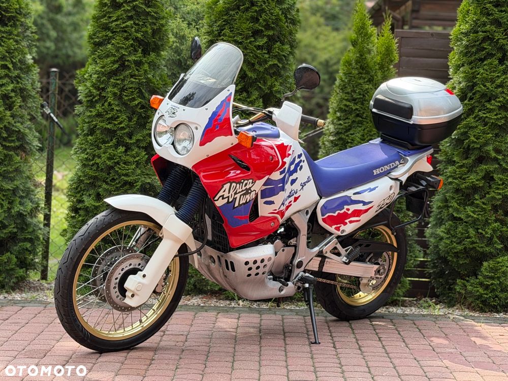 Honda XRV - 5