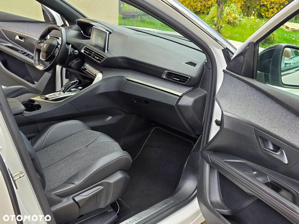 Peugeot 5008 PureTech 180 EAT8 Stop & Start GT - 27