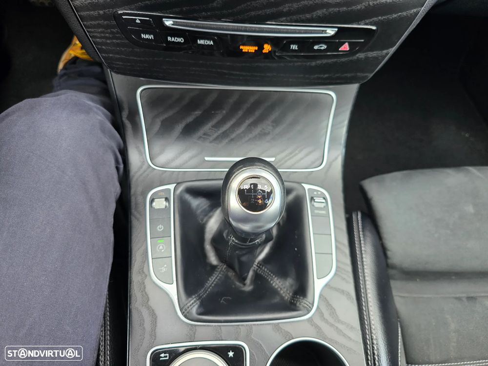 Mercedes-Benz C 220 d Coupe AMG Line - 23