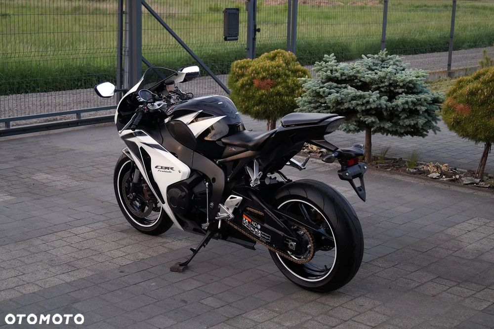 Honda CBR - 9