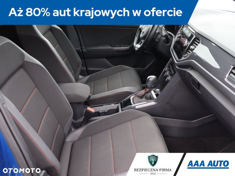 Volkswagen T-Roc - 10