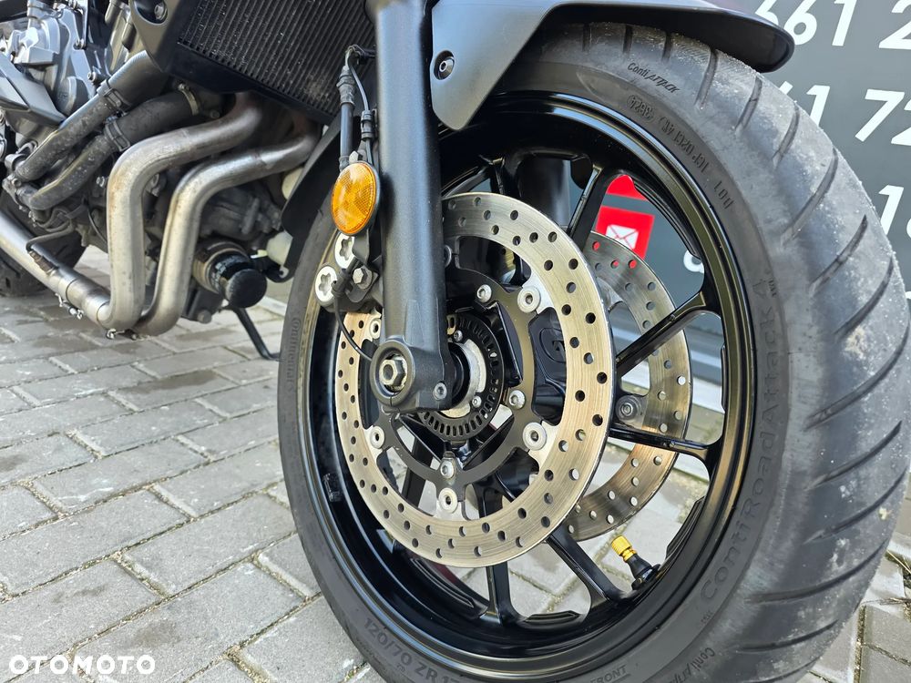 Yamaha MT - 30