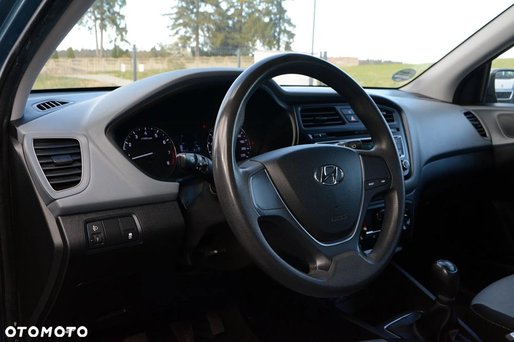 Hyundai i20 - 11