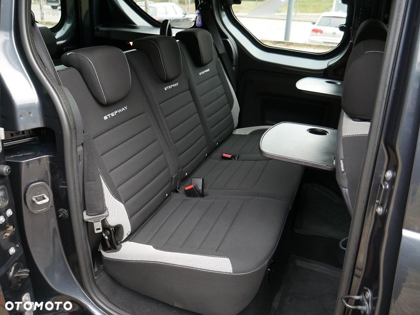 Dacia Dokker 1.6 SCe Stepway - 29