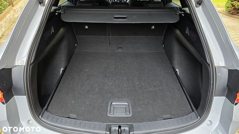 Toyota Corolla 1.8 Hybrid Selection - 20