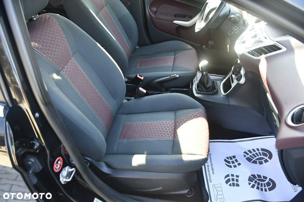 Ford Fiesta - 21