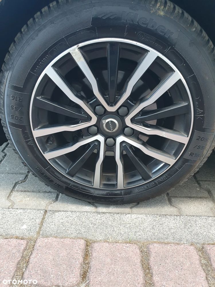 Volvo V40 D2 Momentum - 39