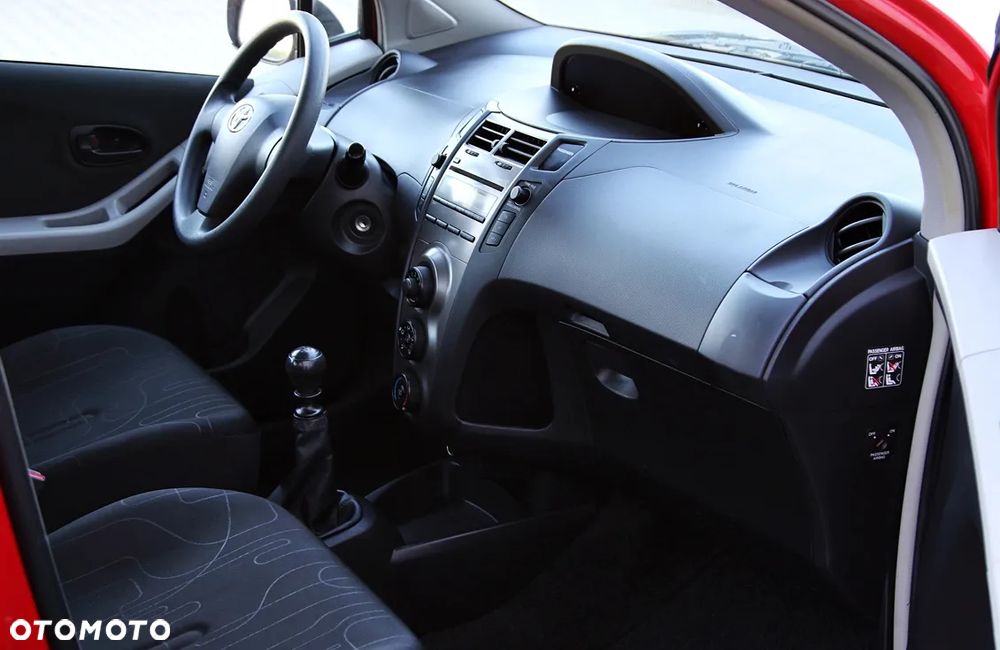 Toyota Yaris 1.33 Luna - 26