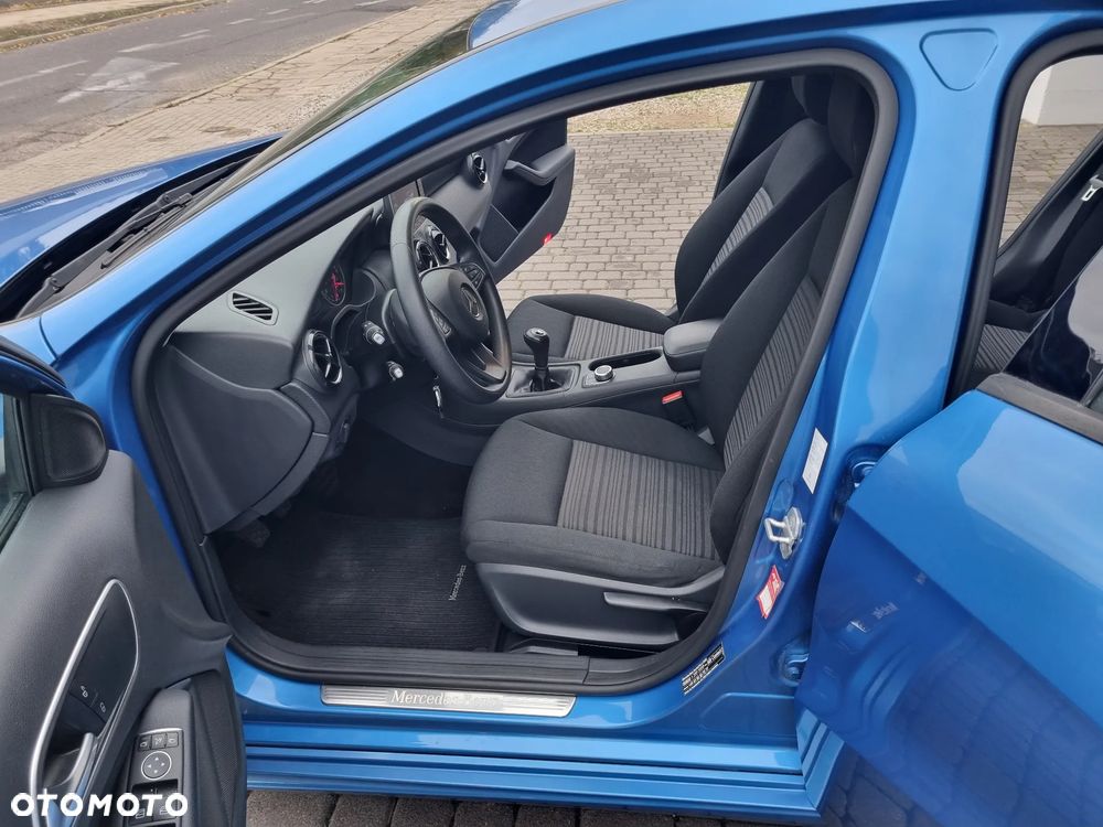 Mercedes-Benz Klasa A 200 (BlueEFFICIENCY) Style - 5