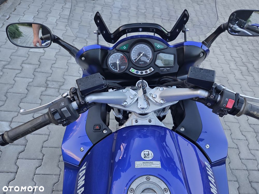 Yamaha FJR - 31