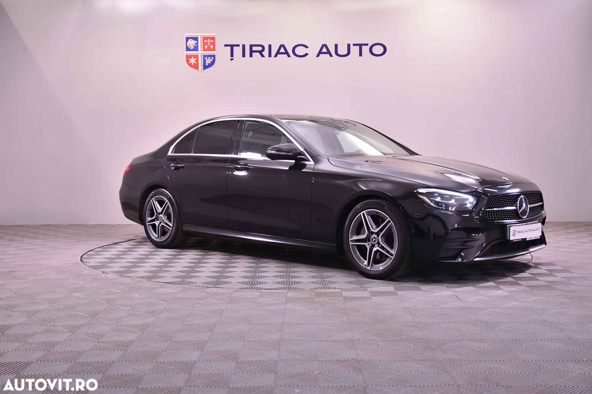 Mercedes-Benz E 220 d 9G-TRONIC AMG Line - 7