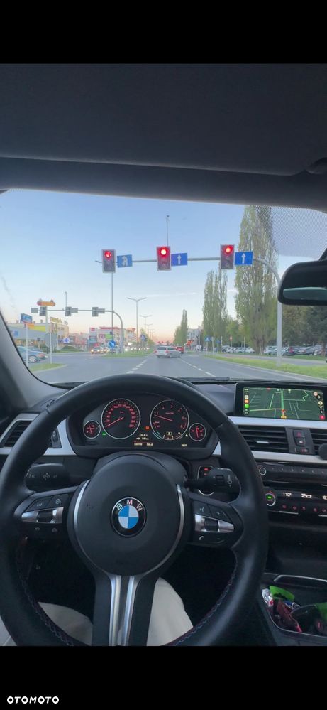 BMW Seria 3 320d Efficient Dynamics Sport - 14