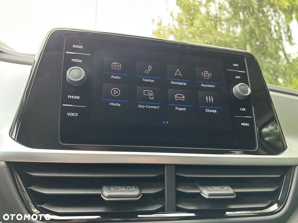 Volkswagen T-Roc - 18