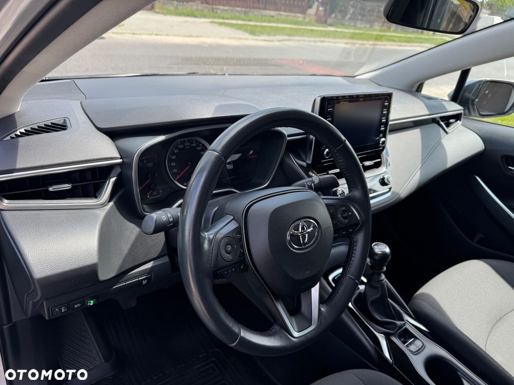 Toyota Corolla 1.5 Comfort - 21