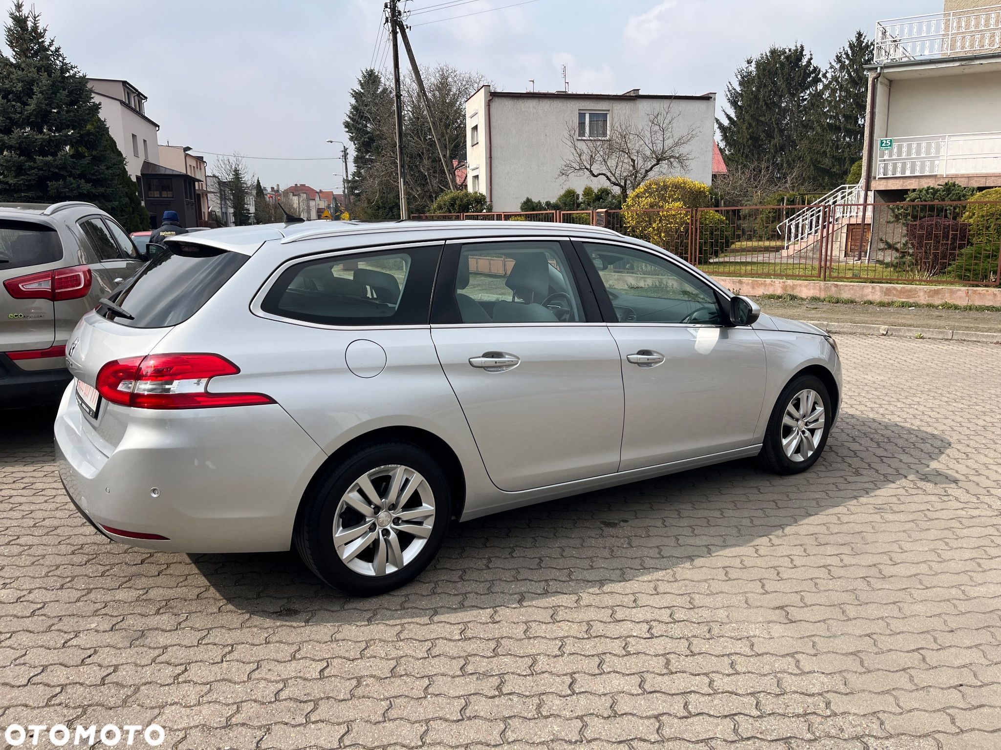 Peugeot 308 SW BlueHDi 120 Stop & Start Business-Line - 3