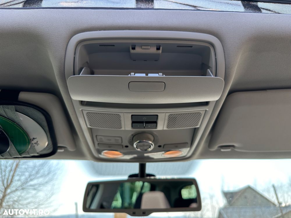 Volkswagen Tiguan 2.0 TDI 4Motion DSG Track & Field - 27