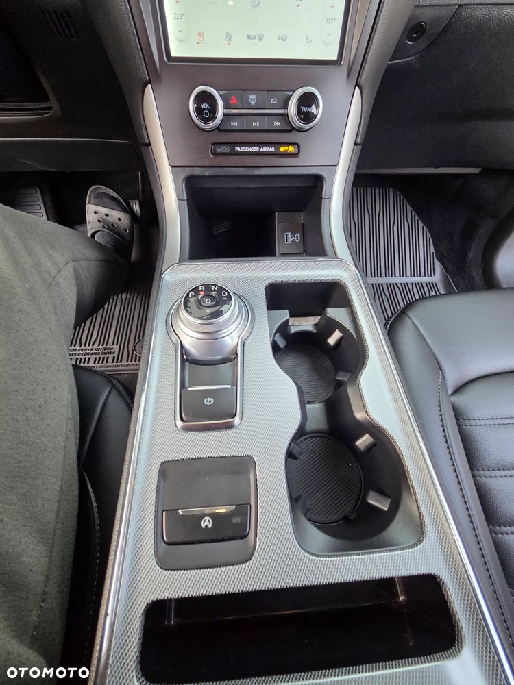 Ford Edge - 22