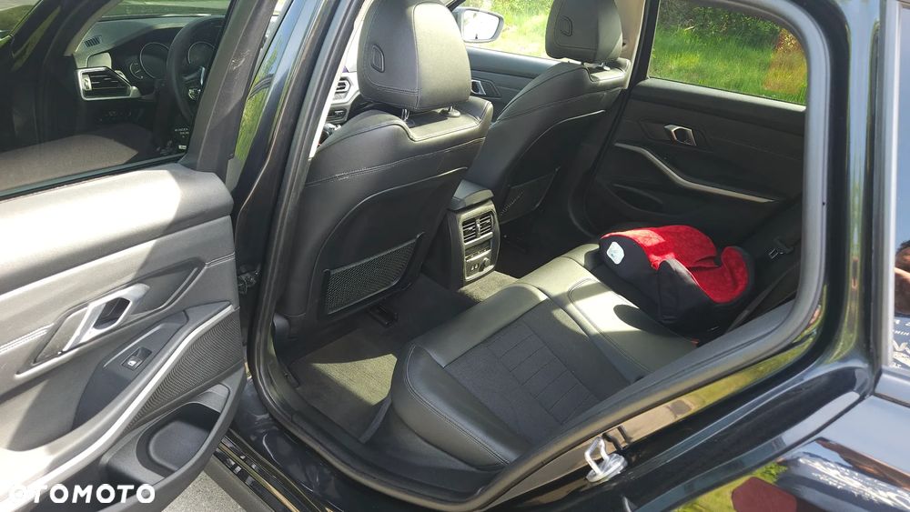 BMW Seria 3 318d Advantage - 16