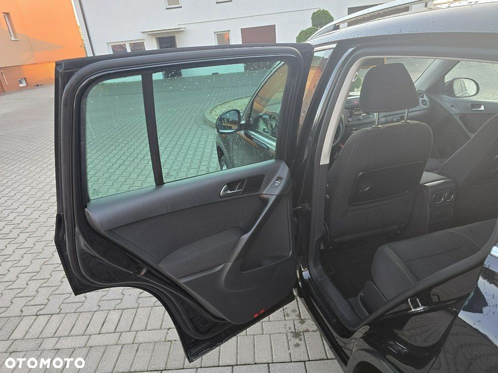 Volkswagen Tiguan - 14
