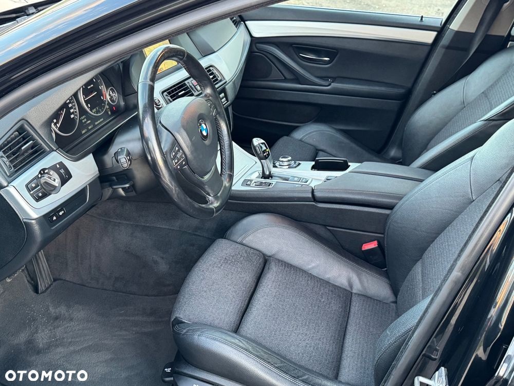 BMW Seria 5 520d BluePerformance - 36