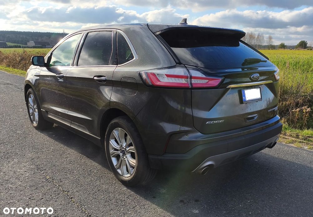 Ford Edge - 2