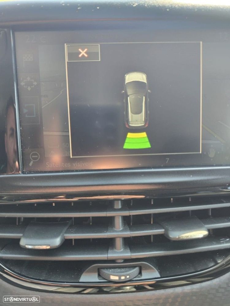 Peugeot 2008 1.2 PureTech Style - 20