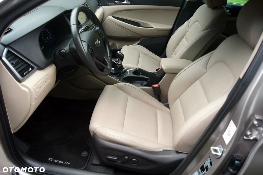 Hyundai Tucson blue 1.7 CRDi 2WD Trend - 22